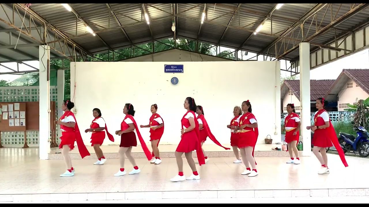 พี่ไปดูหนูไปด้วย#รักษ์สุขภาพหลังโรงพยาบาลสงขลา #เทศบาลพะวง Cr.ท่าเต้น ครูฟิก ไลน์แด๊นซ์