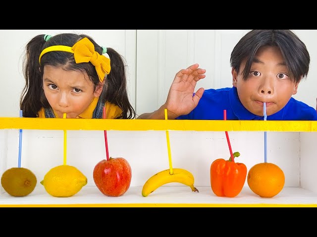 Ellie and Alex Try Fruit Drinks | Healthy Eating for Children class=