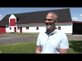 Discussions avec patrick aubin au sujet de travaux sur sa grangetable familiale  saintpierre