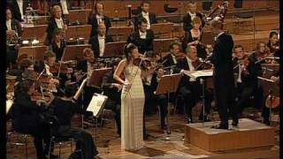 Janine Jansen performs Tchaikovsky Violin concerto 1. movement part 1