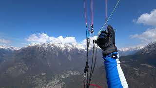 Ozone Mantra 7 ! Paraglider steering with c risers