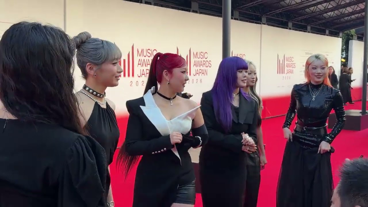 HANA / MUSIC AWARDS JAPAN 2026 Red Carpet - YouTube