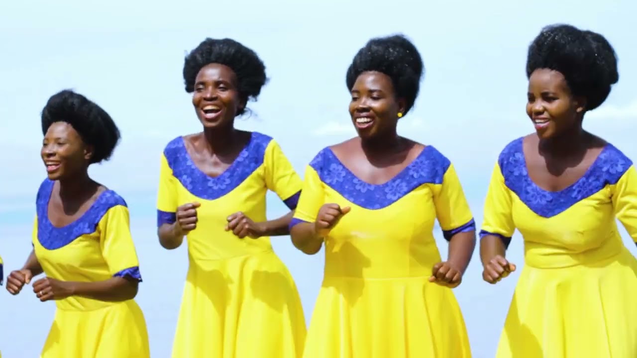 NAKUSHUKURU MUNGU.Kwaya Kuu Ya Mt.Secilia Busunzu Parokia Ya Kifura Jimbo Katoliki la Kigoma.