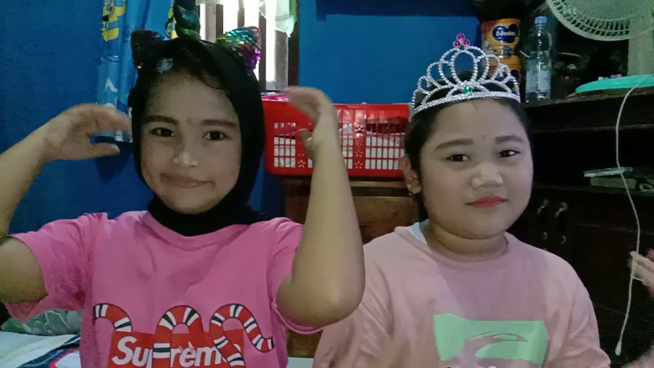 Make up barbie, anak 8tahun - YouTube