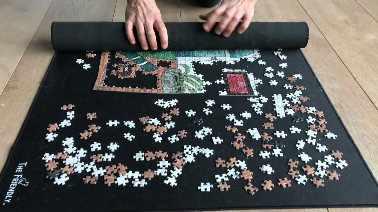 kleinhandel logboek bezig Puzzelmat the Friendly 1500 stukjes oprollen puzzelmat - kleine hard  kartonnen buis van 4 centimeter - YouTube