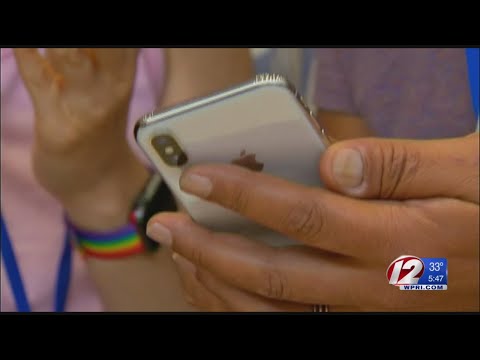 Apple to fix FaceTime bug that allows eavesdropping
