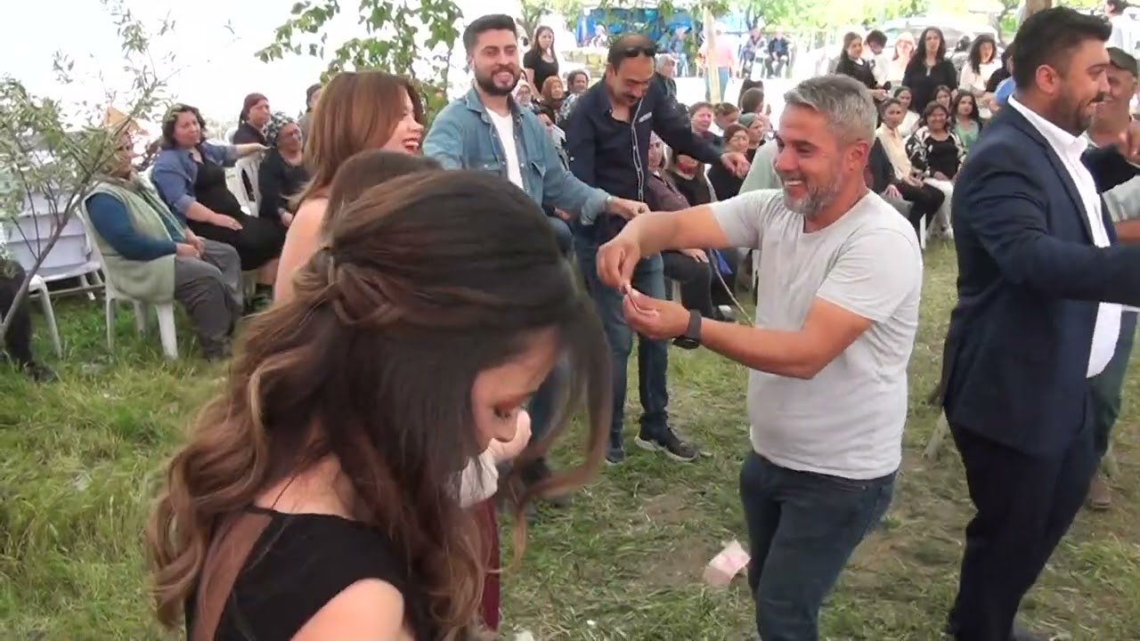 yeniköylü emrenin düğününden bir anı kamaracı mustafa coşkun