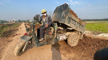 Dàn công nông một khối độ máy nổ 24 chở đất chạy phụt khói cực căng | Máy xuce kobelco múc đất