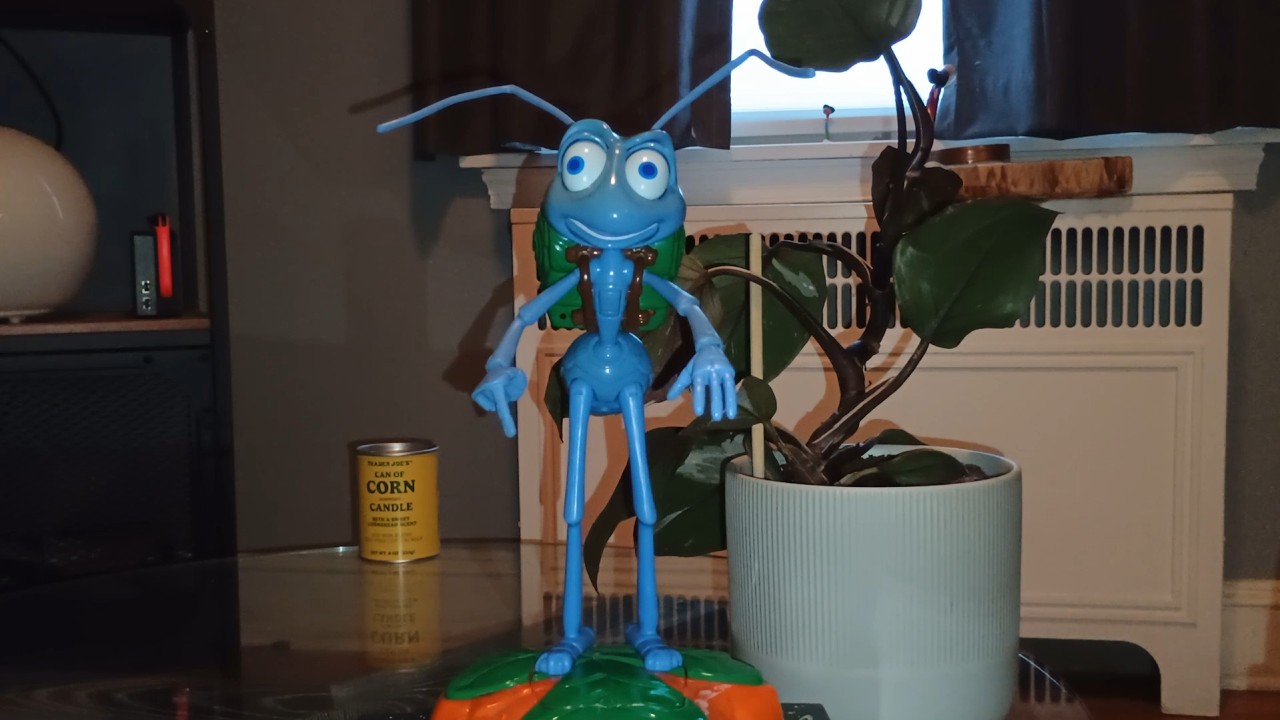 A Bug's Life - Electronic Talking Flick Room Guard - Thinkway Toys