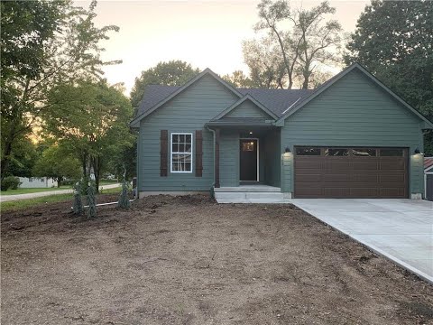 708 S Vine Street, Louisburg, KS home video tour