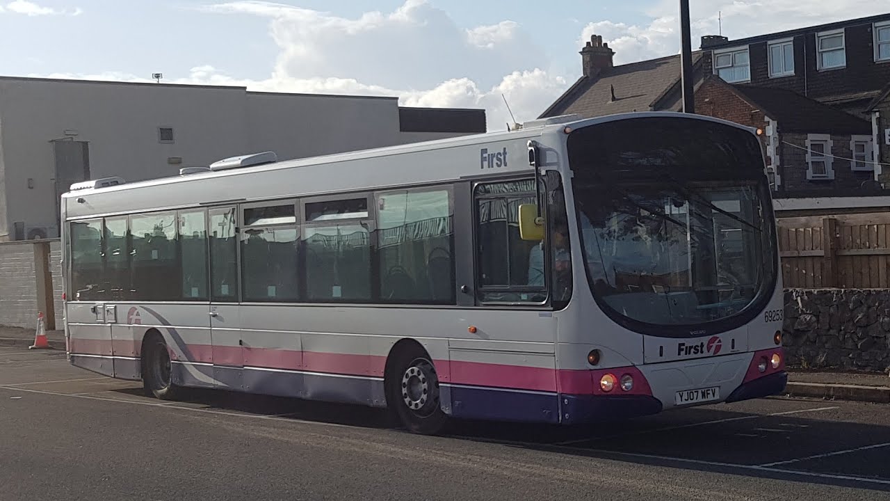X3 to Bristol (Volvo B7RLE Wright Eclipse Urban) 69253 YJ07 WFV / First ...