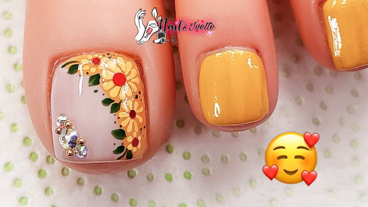 Uñas de los pies decoradas amarillo con flores / Decorados de uñas amarillo  con flores / Diseño uñas - thptnganamst.edu.vn