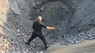 Barge unloading phosphate rock and ore - Relaxing flow, great sound - Barge work vlog