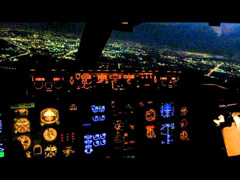 B767 night landing YYZ (Toronto)