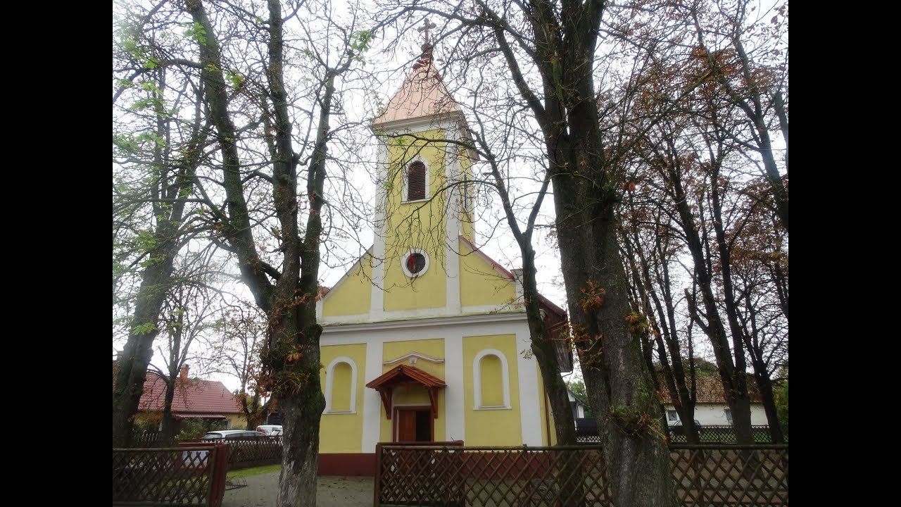 Dabas(H) A Felsődabasi Szentháromság templom harangjai