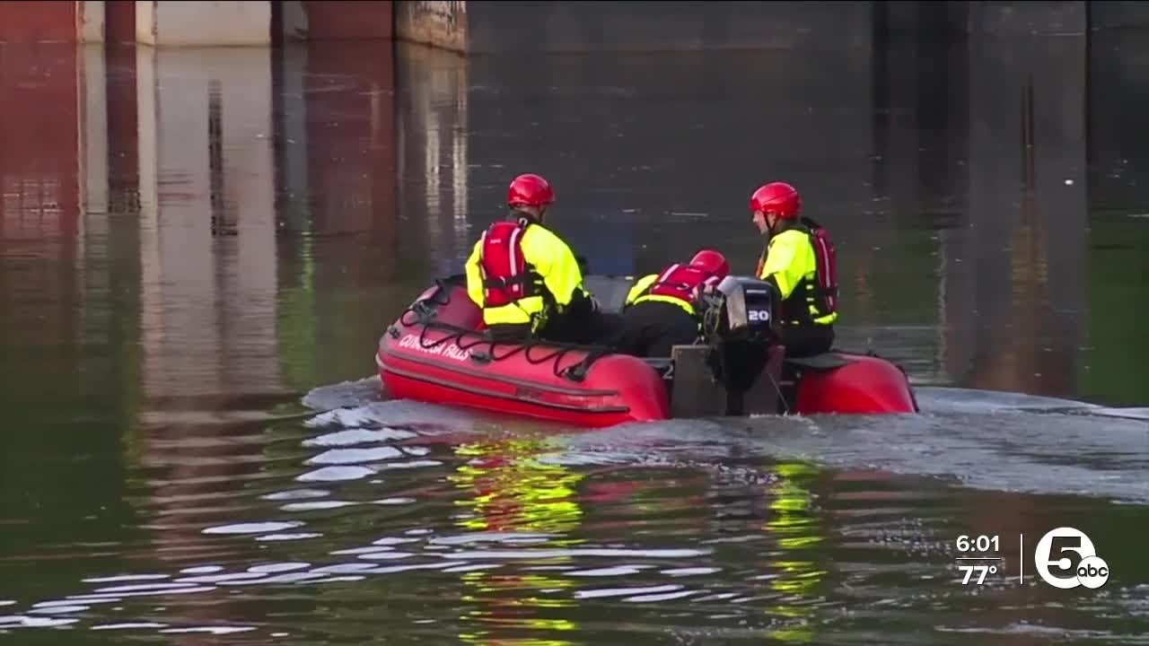 5-year-old boy found dead after raft capsizes in river; father still ...