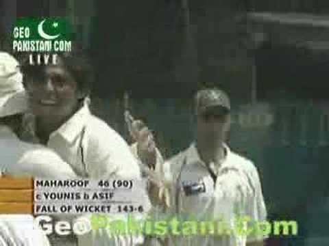 Muhammad Asif Wickets