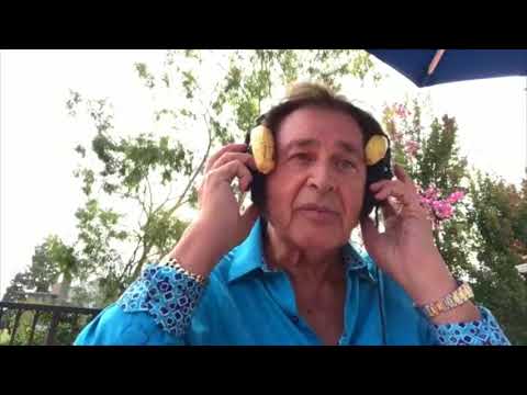 Have I Gone Bananas? (Tuesday Museday Week 10) Engelbert Humperdinck Vlog