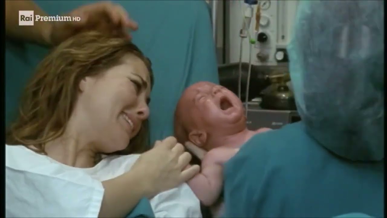 Incantesimo 4 - Ultima Puntata - Parte 6/6  Nascita del bambino di Paola Dupré e Michele Massa