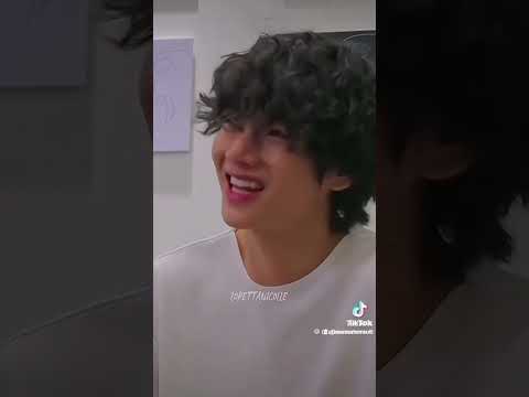 عندي كام ملاحظة ع الجمال ده لحظة حالات واتس كورياااا