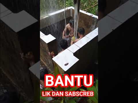 MANDI DI CURUG KAJAYAAN