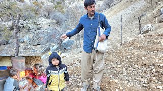 Download Lagu A trip to the riverside; catching giant fish and a night full of anxiety, with Agha Qorban's family MP3