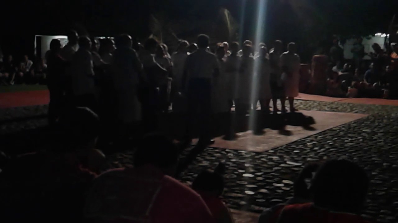 Canción religiosa cantada por los pueblos " HATIHEU y AAKAPA "