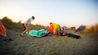 Setting up a tent (timelapse)