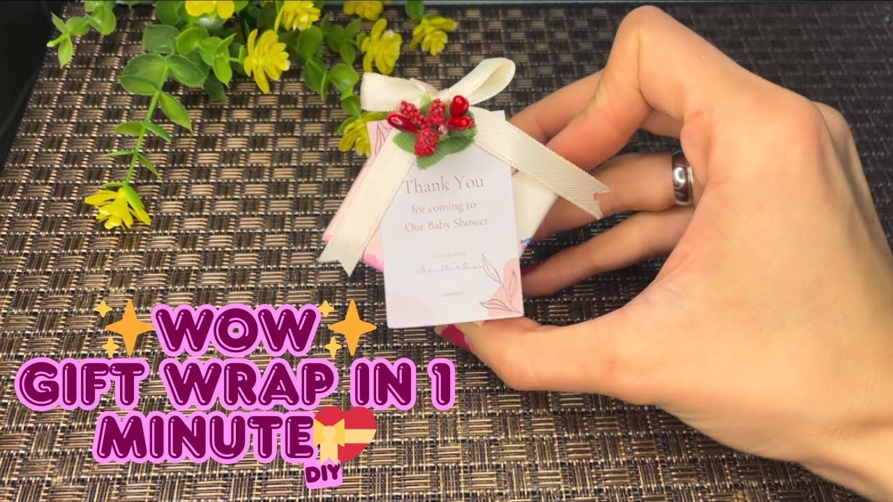 1 Minute DIY Gift Wrap Idea 🎁💝✨