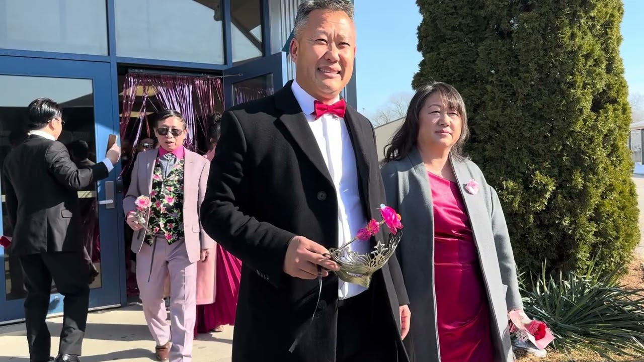 Hmong Wisdom | Hmoob Couples Koobtsheej Hnub Valentine Sib Hlub-Fond du Lac, Wisconsin 