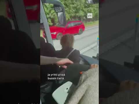 Bussikuski pyörtyi rattiin Ruotsissa