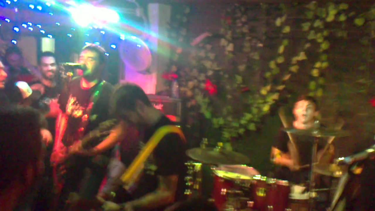 Despite Everything @ Katarameno Syndromo 12/11/2010