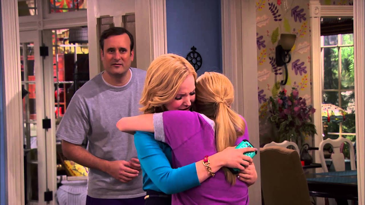 Liv and Maddie | Liefdesverdriet | Disney Channel BE