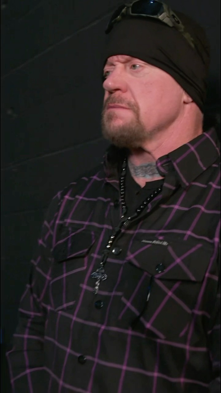 You never know who might show up at #WWENXT ?