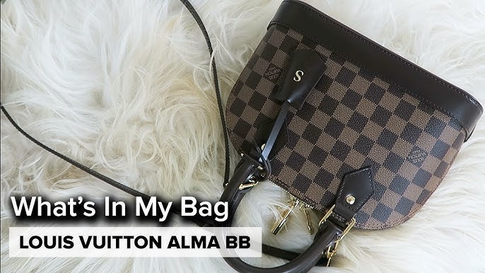 What's in my Bag! Louis Vuitton Alma BB. 