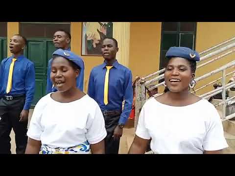 Kwaya Mtakatifu Yoseph Mfanyakazi Tarime Jimbo Katoliki Musoma BINADAMU HUPANGA MIPANGO YAKE 