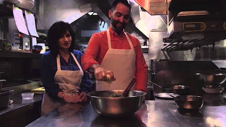 People Cooking Things: How to Make Meatballs, with...