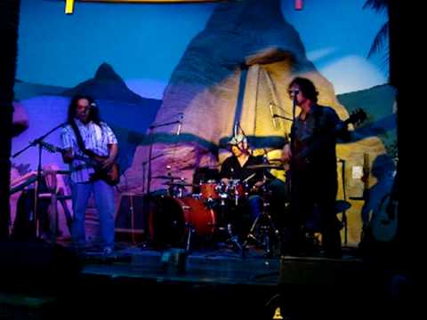 Kailua Bay Buddies Live - Sweet Child O' Mine - Smoke On the Water