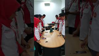 Download Lagu Mrnyanyikan lagu padamu negeri MP3