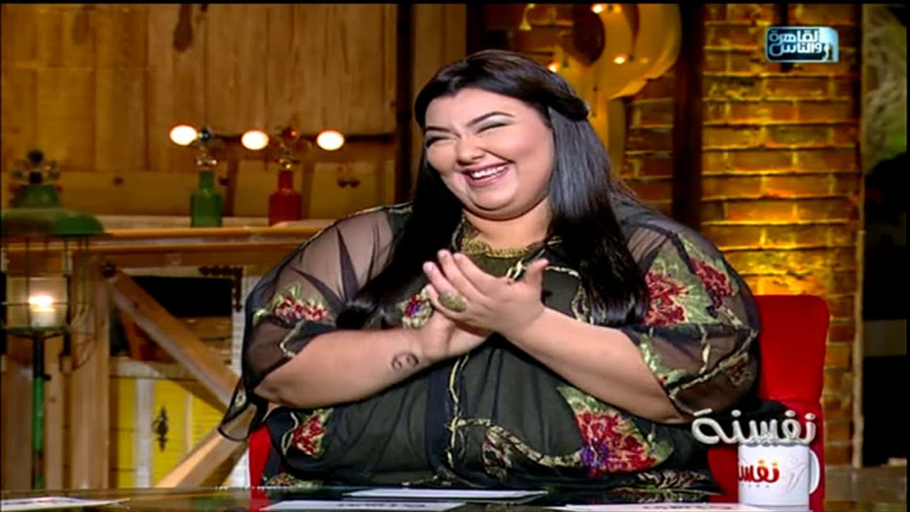 نفسنة | نيفين محمود تغنى أشهر الإعلانات التى شاركت بها