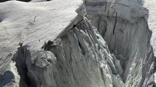 Residents and tourists evacuate amid threat of melting Planpincieux glacier | ABC News