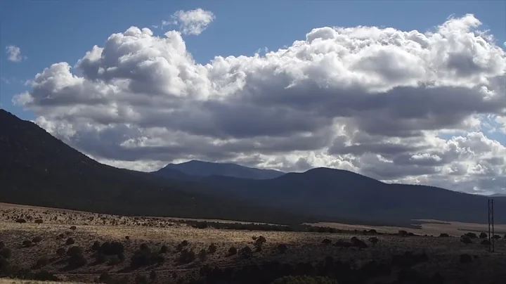 UFO Caught near area 51 FULL RAW FOOTAGE