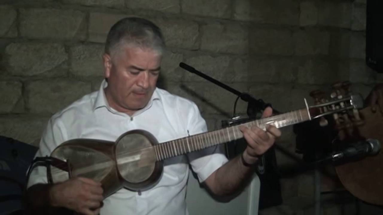Elman Sadiqov (Tar) -Haci (Sintez) - Elnur (Nagara)