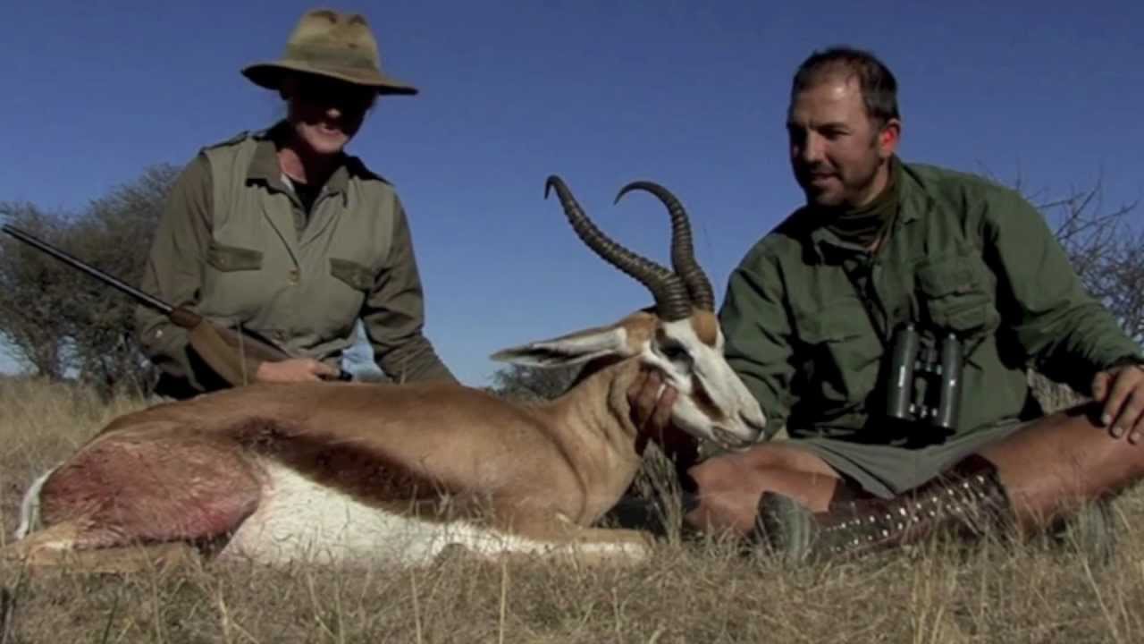 Watch as Jofie and Janna hunt Springbuck