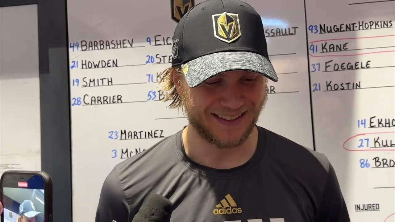 William Karlsson Places Newborn Baby in Stanley Cup