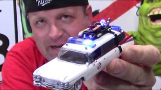 Hallmark ECTO-1 Ornament Review