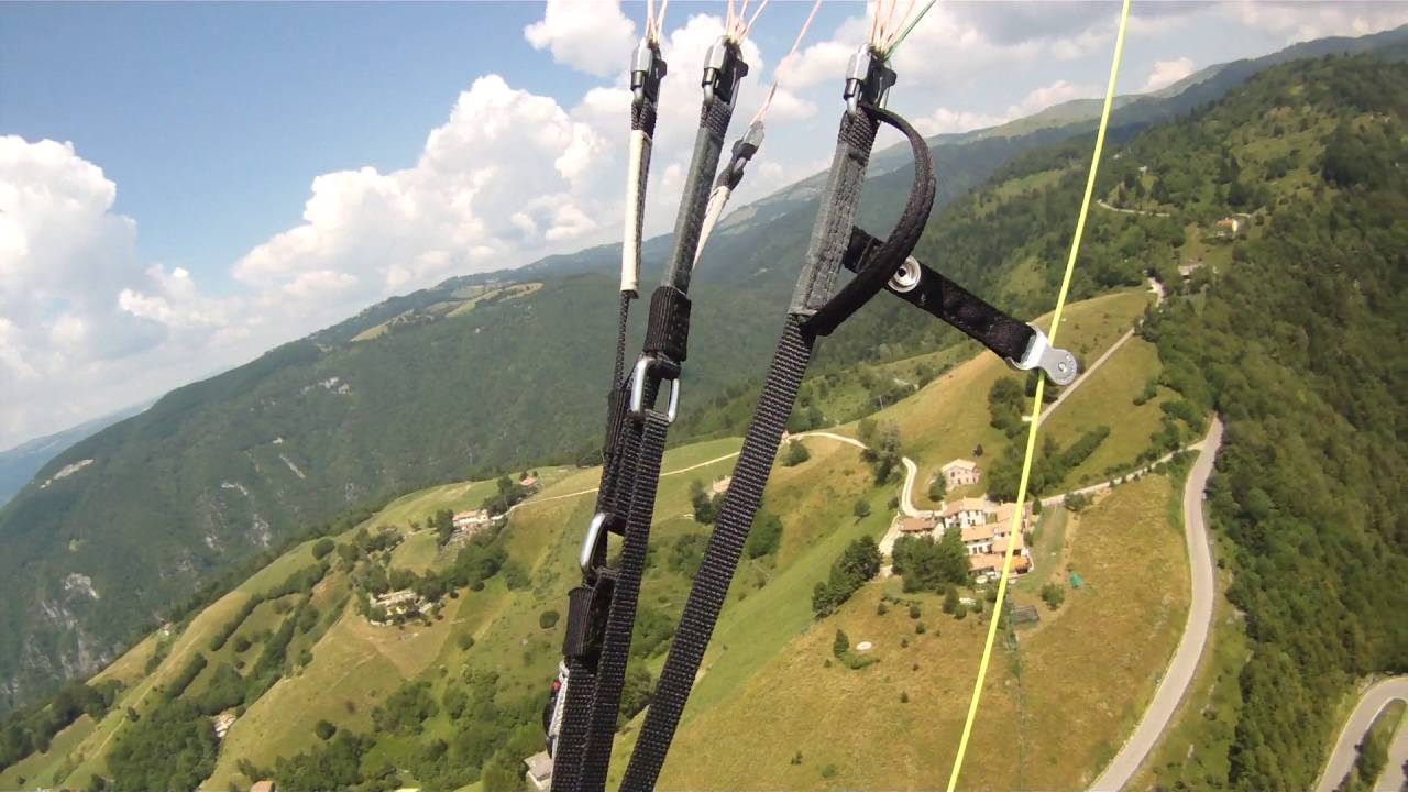 Paragliding Bassano Del Grappa, Italy Ozone Delta 2 Contour ROAM2