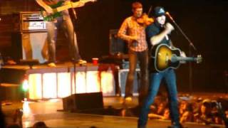 Luke Bryan - What Country Is [Live]