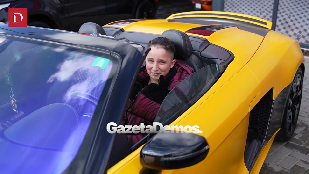 14 vjeçari nga Kijeva që promovon veturat e autosallonit të tij: Audia, kafshim për BMW