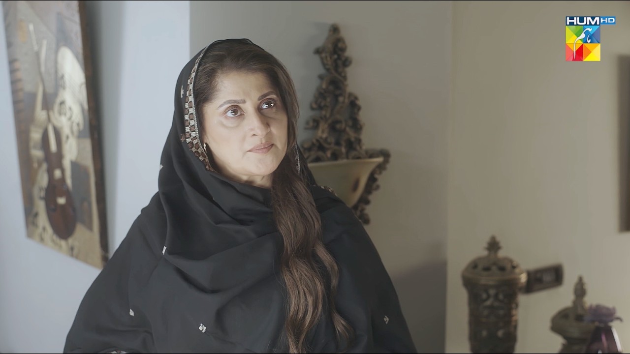 Neeli Kothi | Baap Bety Ne Munh Dikhane Ke Qabil Nahi Chora | HUM TV